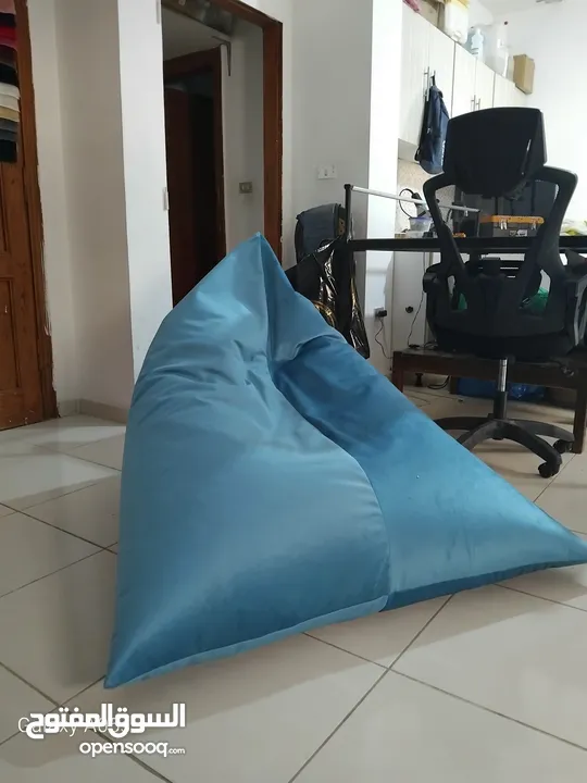 بفات beanbags  لالعاب البلايستيشن والقراءة وتكملة اعمال الكمبيوتر