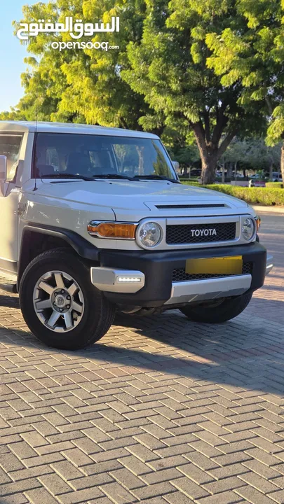 FJ CRUISER 2014  وكالة عمان