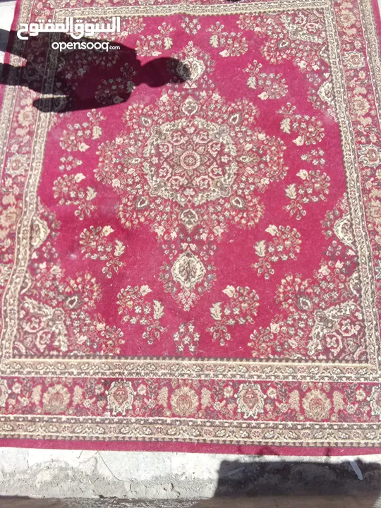 سجاد عدد 4 نوعيه مميزه ثقيل  للبيع بسعر مغري