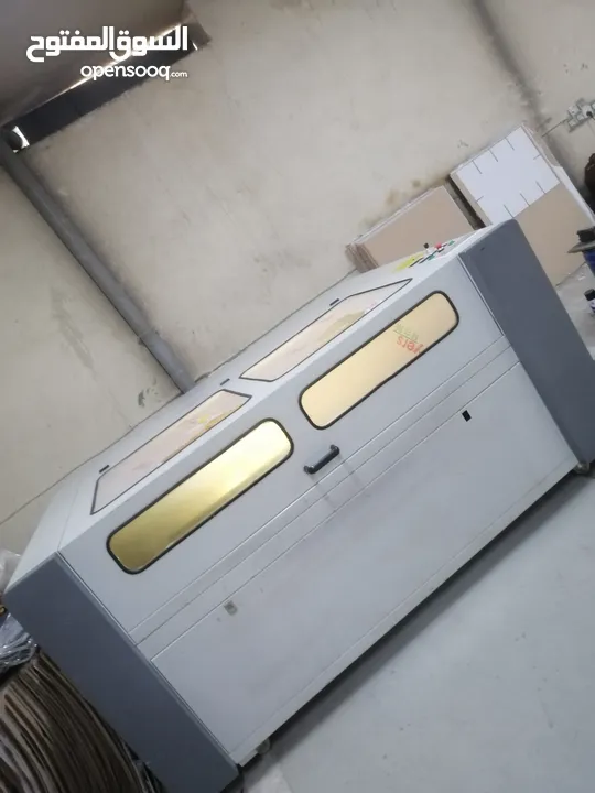 ماكينة ليزر cnc للبيع