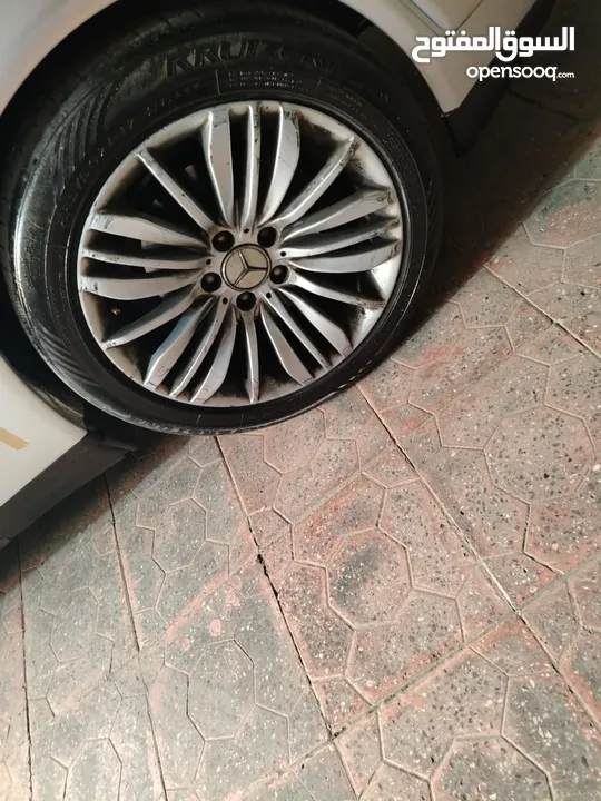 مرسيدس بنز e200 للبيع