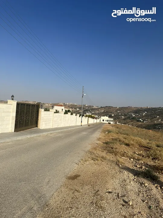 ( فرصة العُمر ) أجمل قطعة في منطقة ام رمانة في أجمل الاحياء السكنية في المنطقة ( منطقة قصور وفلل )
