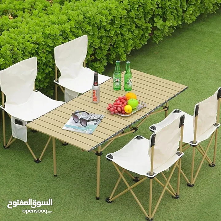 طقم طاولة المنيوم قابل للطي مع اربع كراسي خفيف الوزن متين طي سريع مناسب للتخييم حقيبة تخزين عملية