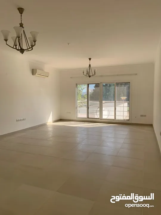 2 BR Large Apartment in Shatti Al Qurum By the Beach