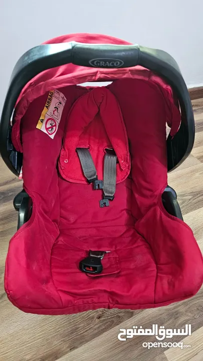 عرباية اطفال مع كوت نوع Graco
