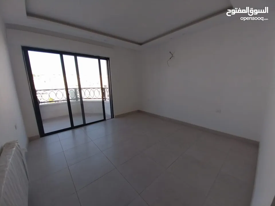 شقة غير مفروشة للبيع ( Property ID : 39052 )