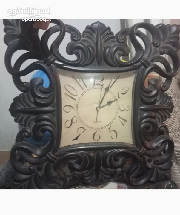 ساعه حائط للبيع بحاله ممتازه اقراء لاعلان