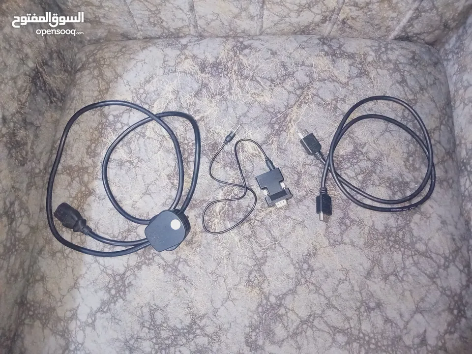 بروجيكتور اضاءه عاليه ..به وصله تدعم HDMI صوت وصوره قويه .. افحص الجهاز لمده يومين قبل دفع ثمنه