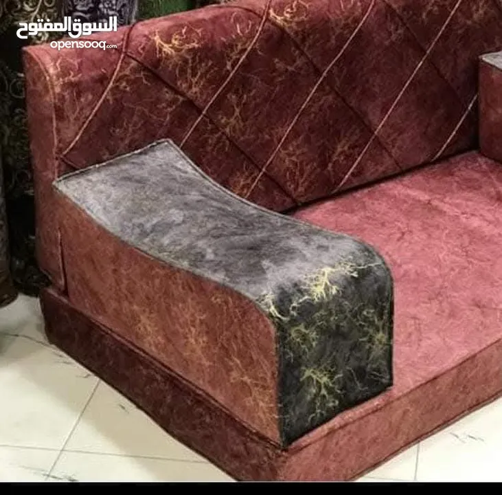 تفصيل جميع المجالس العربية والخليجية يوجد مجالس جاهزه ستاندر يوجد برادي جاهزه وتفصيل