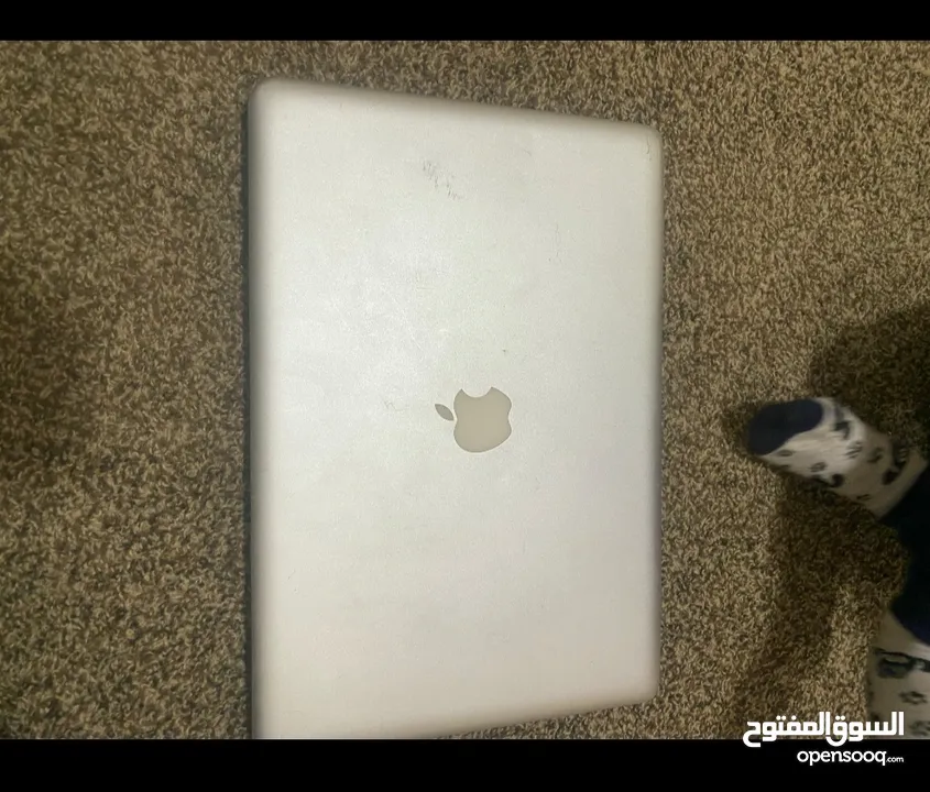 Mac book pro 2009 اقرا الوصف قبل ما تبعت