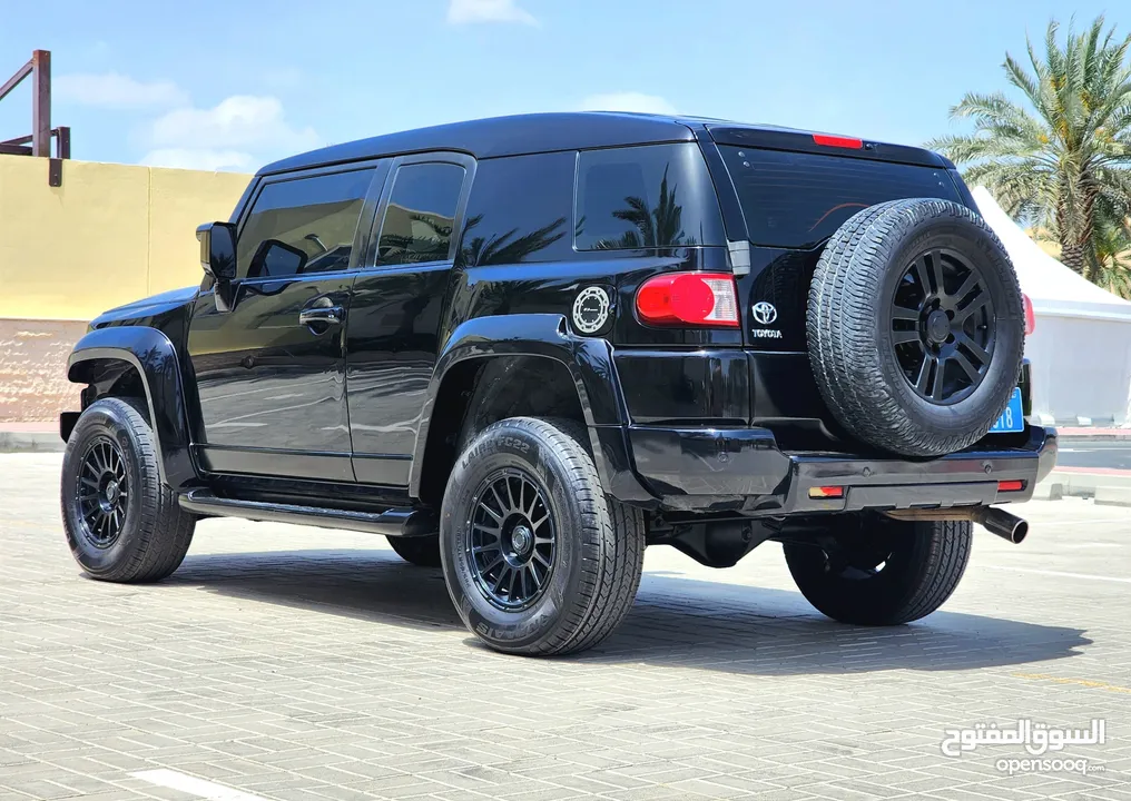 2008 Toyota Fj Cruiser / Liftkit / Upgraded suspension / Original Paint / New Tyres.