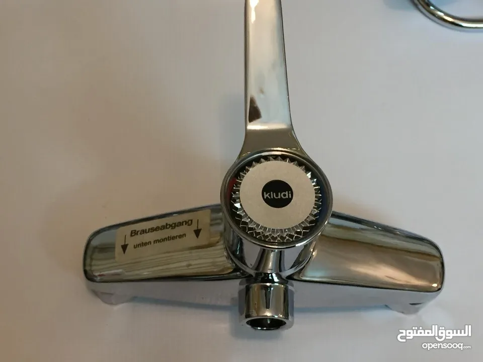 4 بطاريات دوش وحمام GROHE  و  KLUDI  المانيه  واكسوارات .
