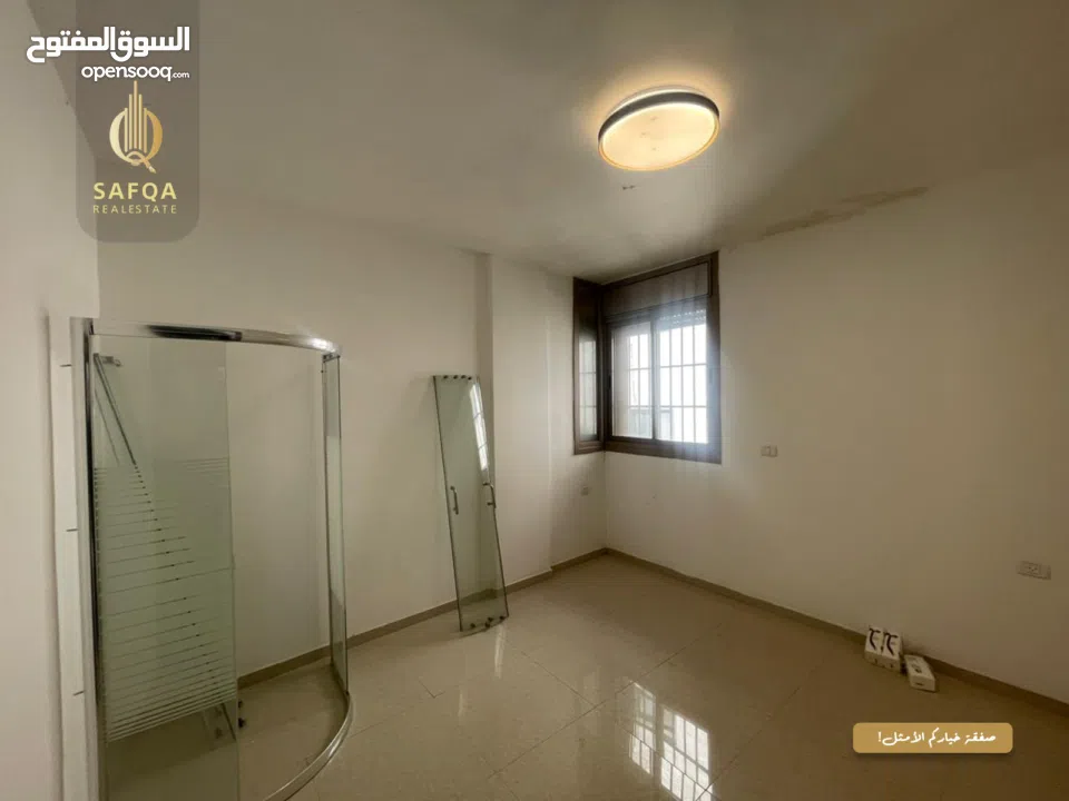 شقة بمساحة واسعة للبيع في الطيرة  ,,,  مع امكانية التأجير