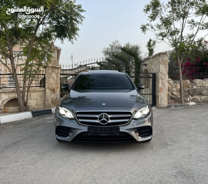 E220d ᄉ Mercedes-Benz