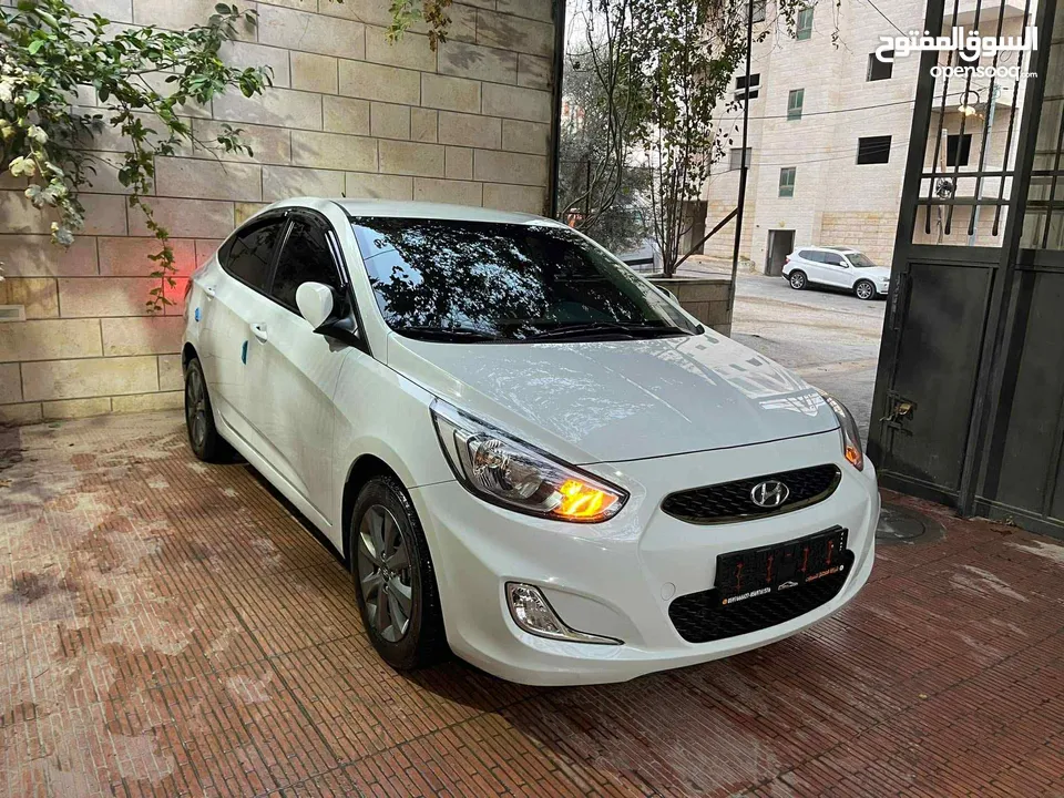 هونداي اكسنت  موديل وترخيص 2019 رخصة  فحص ممتاز دهان شركة باستثناء جناح امامي قير اتوماتيك  متور 14