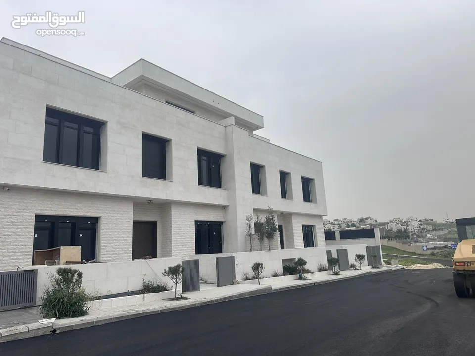الظهير، فيلا  من المالك مباشرة بناء خاص وليس تجاري ( السعر فقط في الموقع حصرا )
