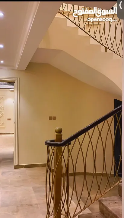 فيلا للبيع بناء شخصي