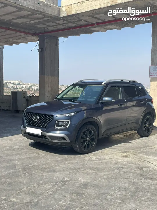 Hyundai  Venue  one  million (V) 2020