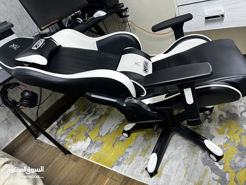 Gaming chair كرسي العاب Xfx gtr400 White   model بسعر حرق جدًا