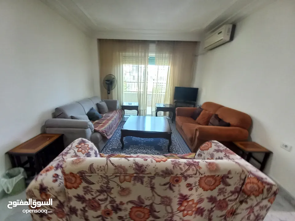 شقة مفروشة للإيجار 190م2 ( Property 15683 )