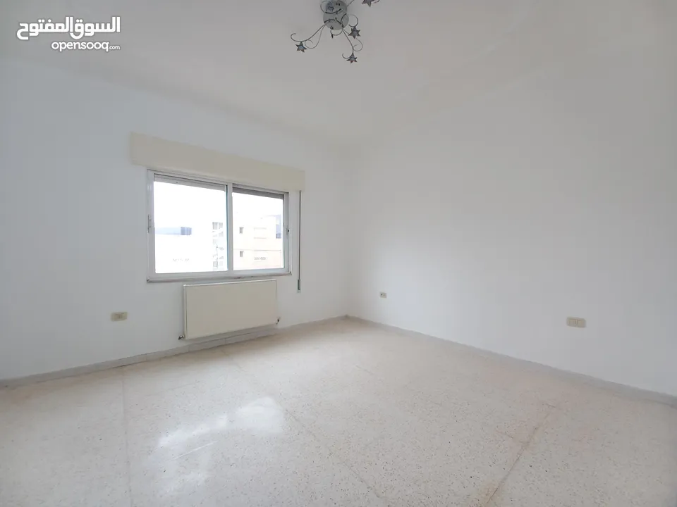 شقة غير مفروشة للبيع في السابع  ( Property 36446 )-174938190