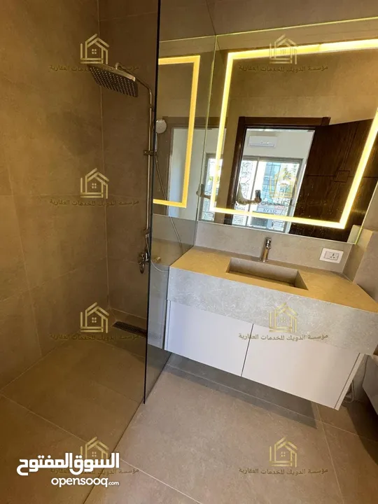 عرض فاخر --- جديد لم يسكن ----