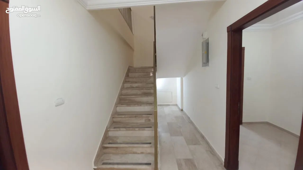 Apartment For Sale inAbdoun  ( Property 42092 )-174782770