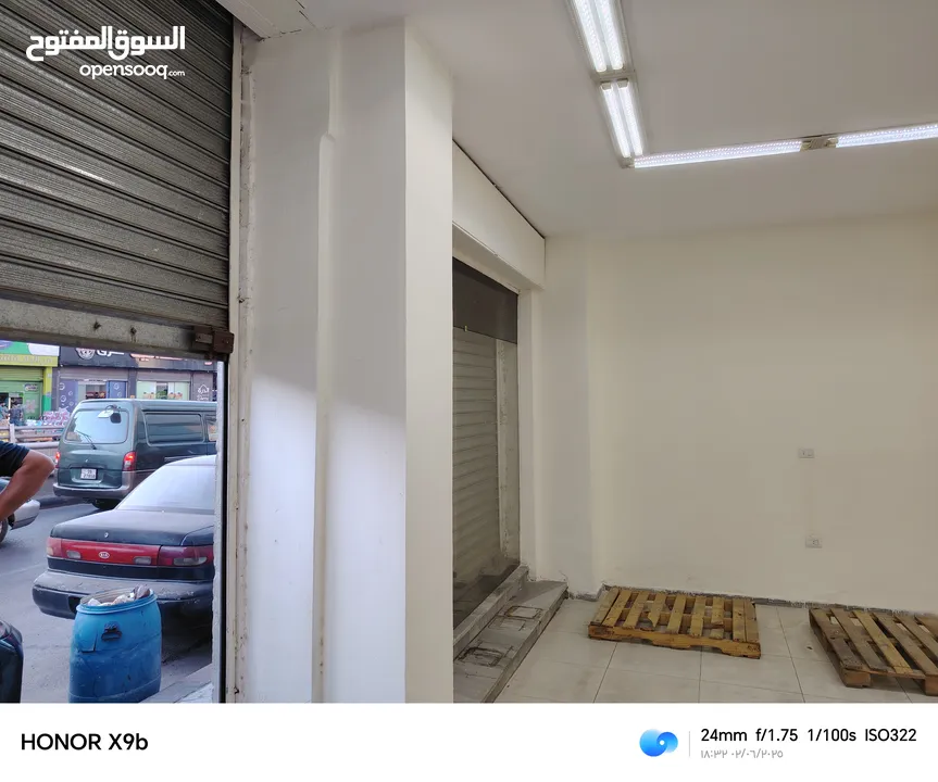فرصة تأجير 4 معارض تجارية على شارع اليرموك