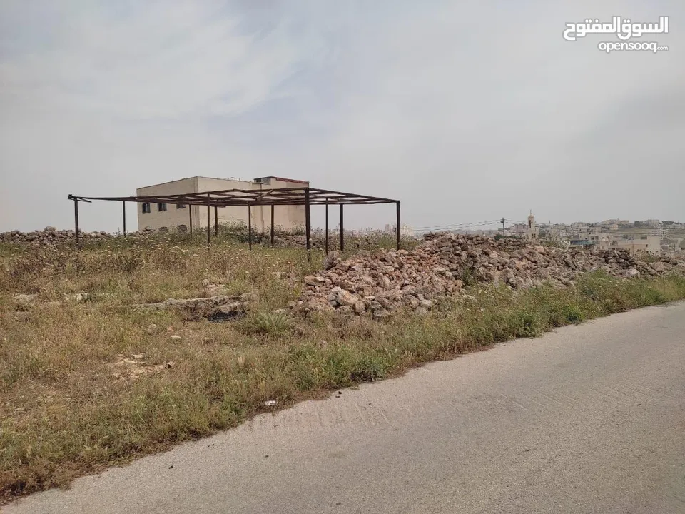 ارض سكنية مميزة مطلة ومرتفعة في زبدة فركوح قرب المركز الأمني سعر مناسب جدا من المالك مباشرة
