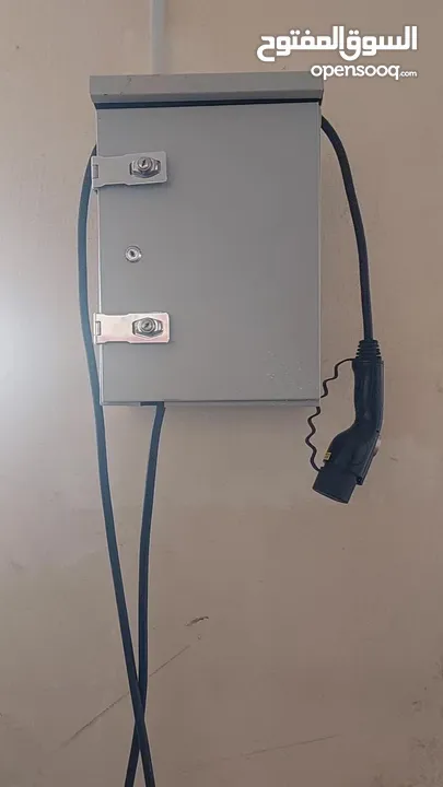 جهاز إنذار للدراجات وصندوق شاحن السيارات الكهربائيه