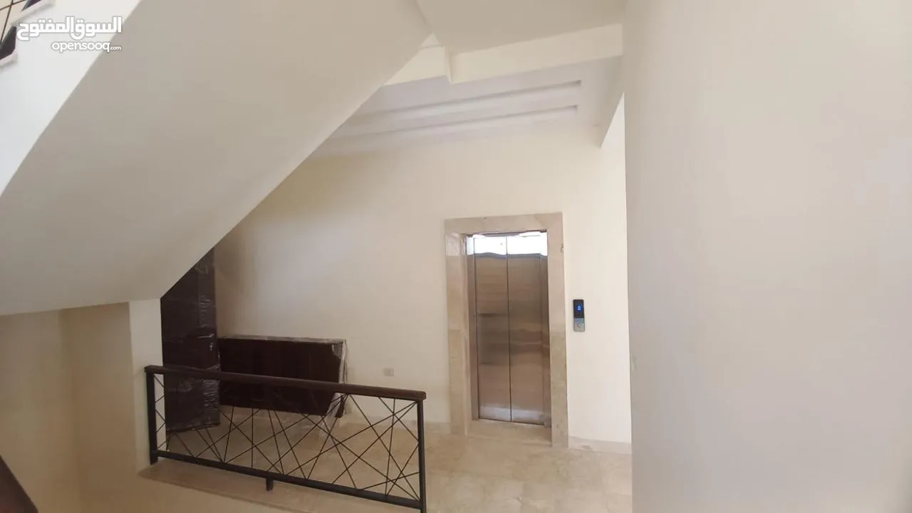 Villa for sale in Dabouq ( Property 42658 )-174804518