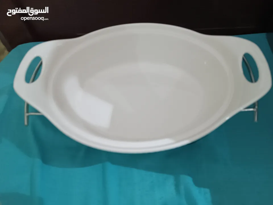 (This is the total price) 2 chafing dishes completely new (can be sold separately)