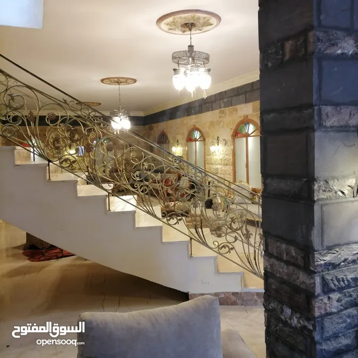 فيلا فاخرة مفروشه للايجار من المالك