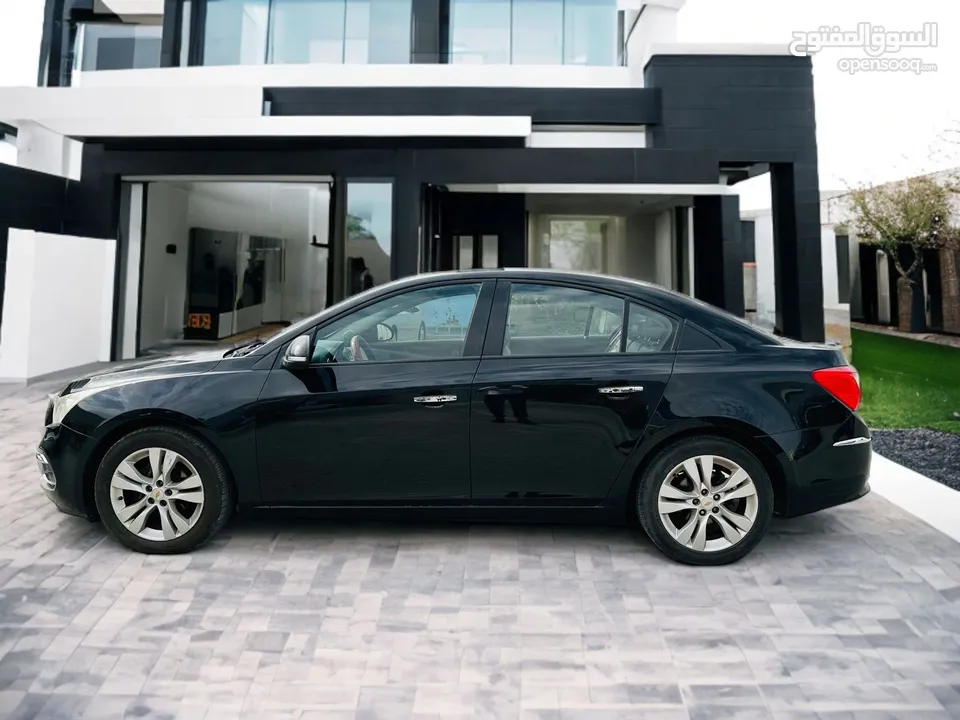 AED 410 PM  CRUZE LT 1.8 V4 FWD  FULL OPTIONS  WELL MAINTAINED  GCC SPECS