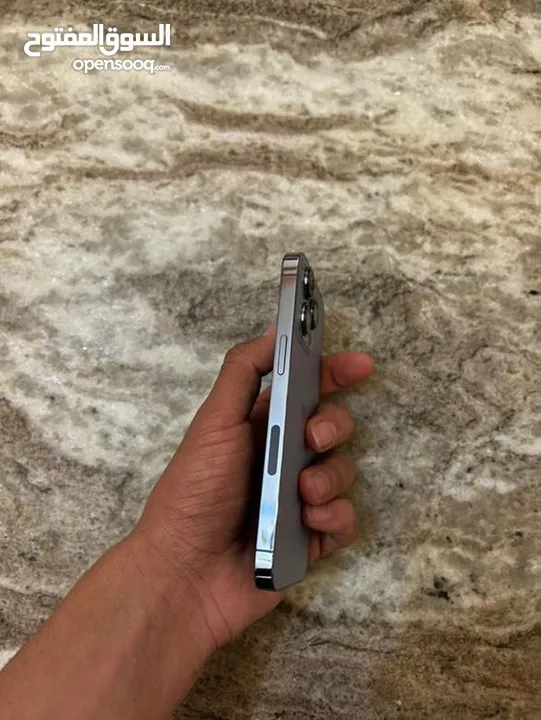 ايفون 13 PRO بحال الشركه ولا خدش مش مفتوح وبطاريه 89 وعلا الفحص للتواصل رقم في البايو