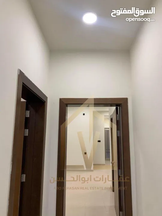 دار سكني للبيع في مدينة النرجس السكنية بمساحة300 متر