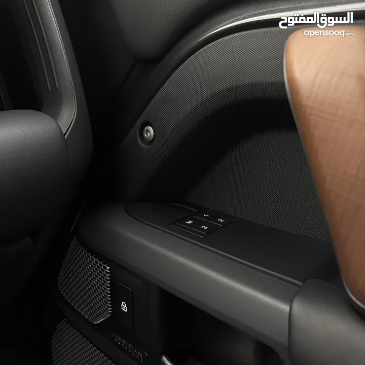 Landrover defender x dynamic 2023 لاند روفر ديفندر 2023 اكس. داينمك