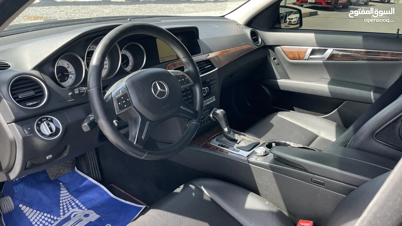 Mercedes-Benz C-Class C 300 2012 Full Option