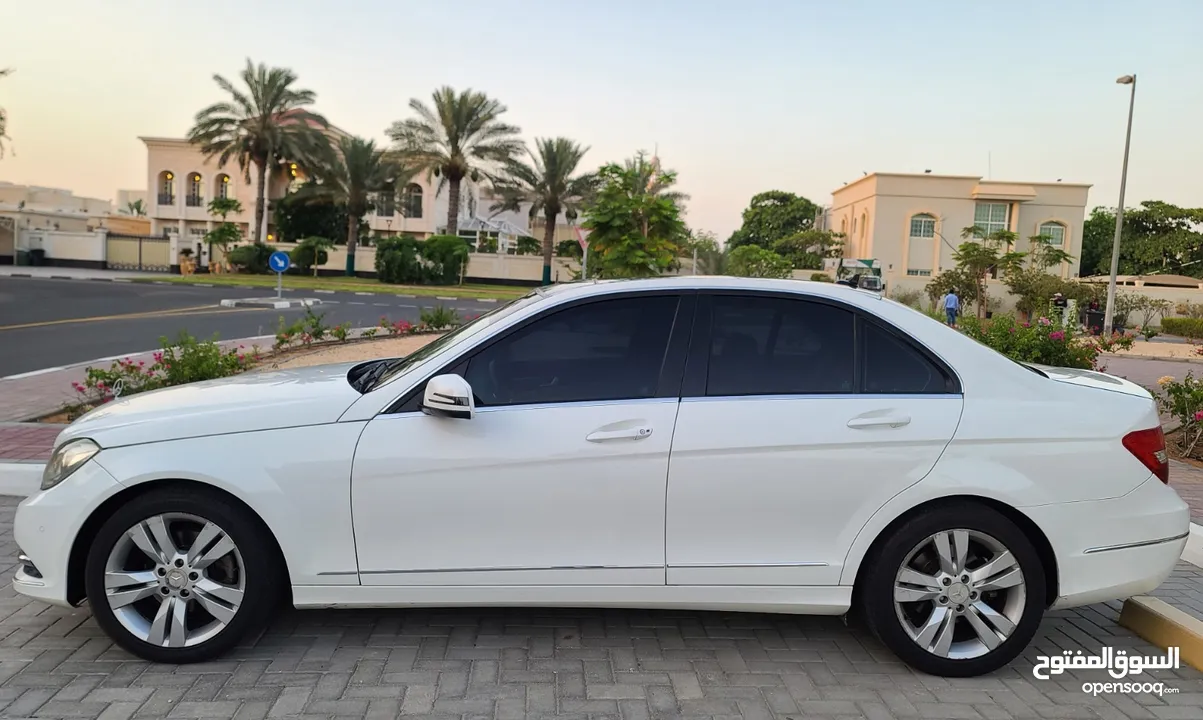 Mercedes C200, Top Option, Gcc Specs, Panoramic Sunroof, Good Condition