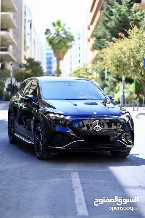 للبيع  مرسيدس MERCEDES EQS 580 SUV 4MATIC  موديل 2023  كهربائية بالكامل  7 مقاعد  فل كامل