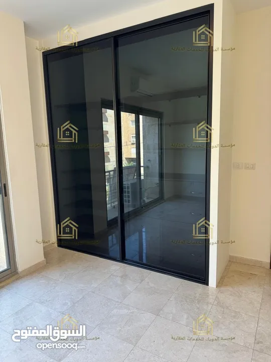عرض فاخر --- جديد لم يسكن ----