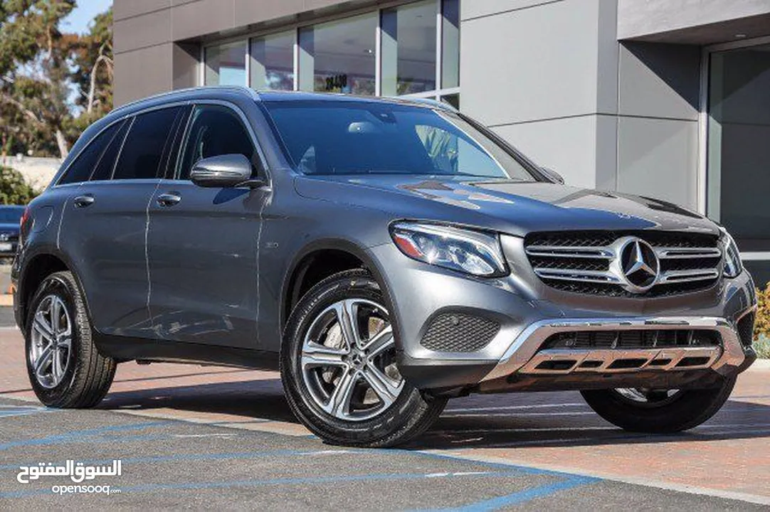 2019 Mercedes Benz GLC 350e Hybrid PlugIn   يصلح للاعفائات