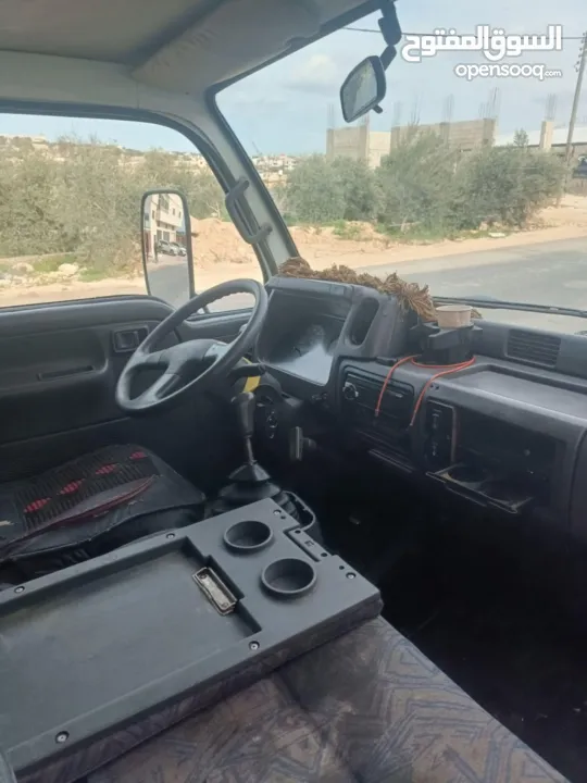 نيسان كبستر