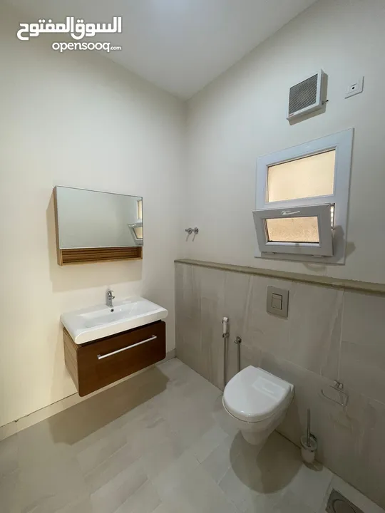 5 BHK 6 Bathroom Villa for Rent - Near Lulu Mabelah