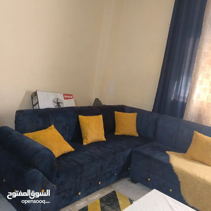 طقم كورنر مع بفه وبرادي للبيع
