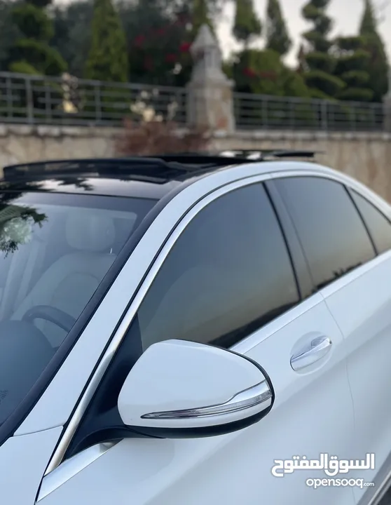 ᄉ Mercedes-Benz C300‏‎ 2016