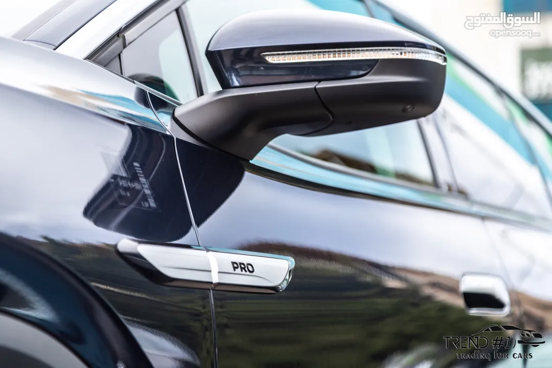 Volkswagen ID6 Crozz Pro 2022  السيارة مميزة جدا و قطعت مسافة 13,000 كيلو متر