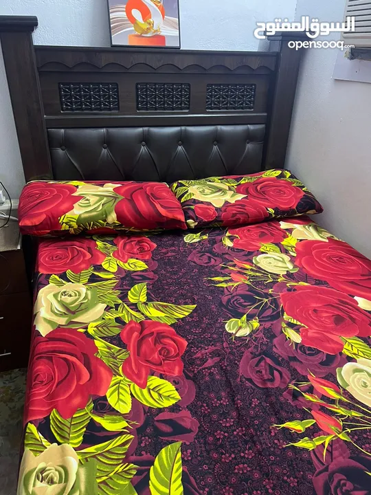 queen size bed with mattress