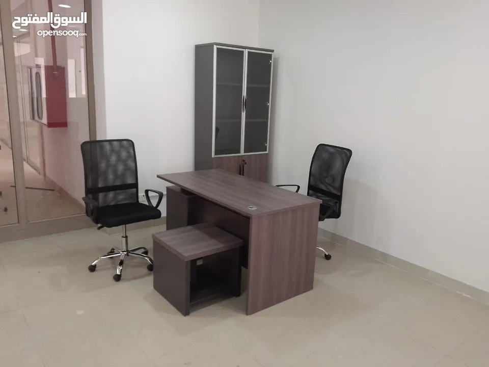 تصاميم المكاتب العصرية خشب لامينت الأصلي المستورد تفصيل مميز بأحدث الأشكال