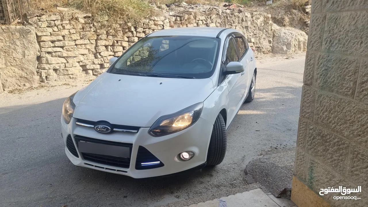 فورد فوقس هاتش باك 2013